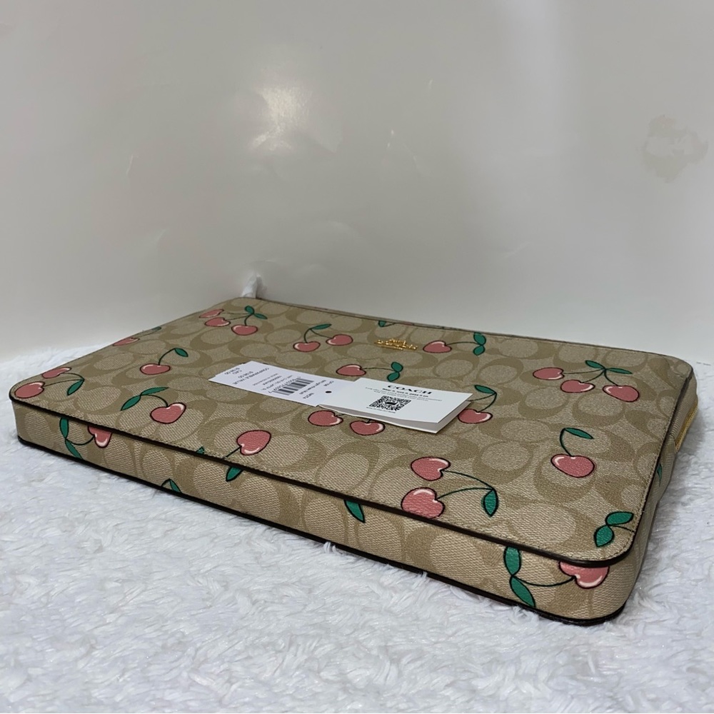 Coach 🍒 Laptop Sleeve In Signature Canvas With Heart Cherry Print New - Picture 4 of 12